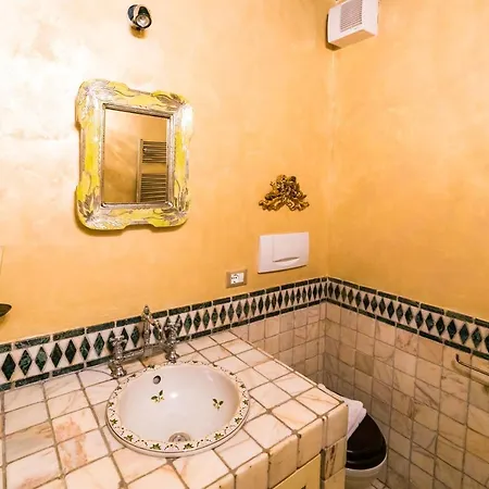 Maison Specchi アパート *